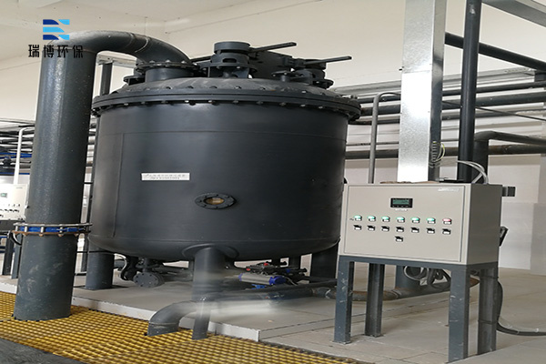 彗星式纖維填料過濾器反洗的應用范圍,纖維過濾器,再生纖維束過濾器,纖維球過濾器,多介質過濾器 彗星式纖維填料過濾器反洗的應用范圍,纖維過濾器,再生纖維束過濾器,纖維球過濾器,多介質過濾器